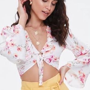 Floral long sleeve tie crop top